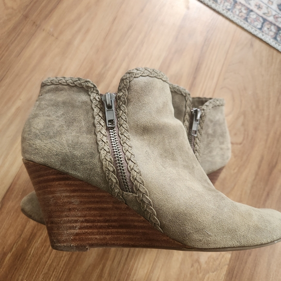 Report Shoes - Report Taupe Suede Ankle Booties